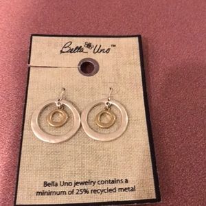 Bella Una circle earrings